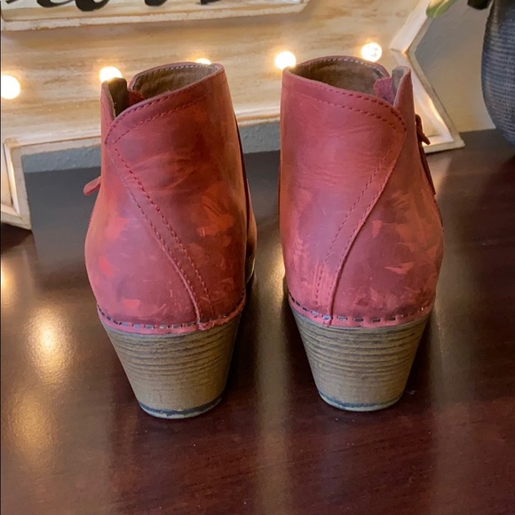 Dansko Boots - Picture 4 of 8
